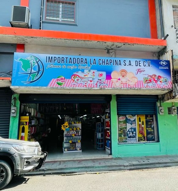 Logo de LA CHAPINA S.A. DE C.V.